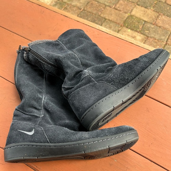 Nike suede slouch boots backside zipper, lined sensory motion system Sz 9 black - Picture 1 of 5